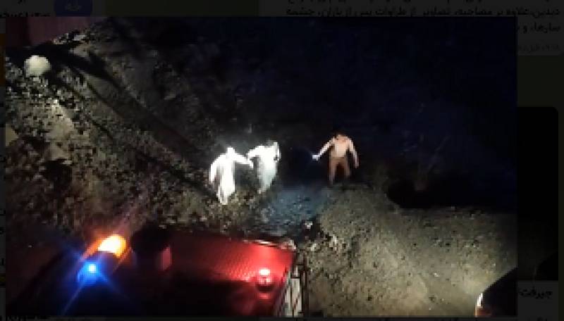 واژگونی اتوبوس در محور بزرگراهی جیرفت با 6 مصدوم